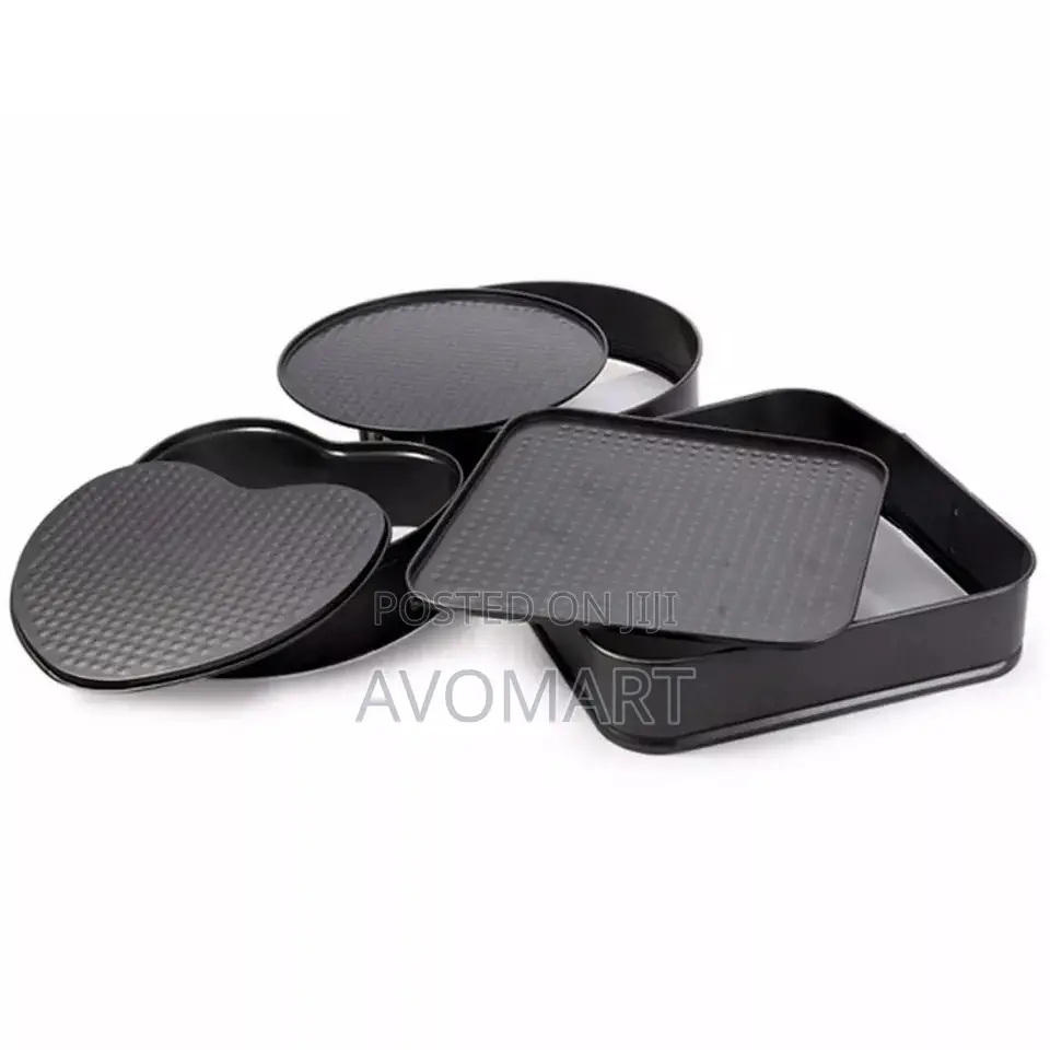 3 Cake Moulds