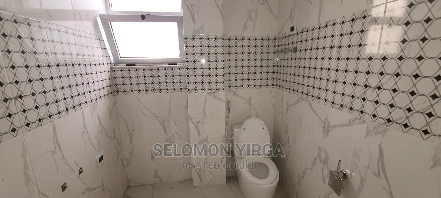 3bdrm Apartment in አድስ አበባ, Bole for rent