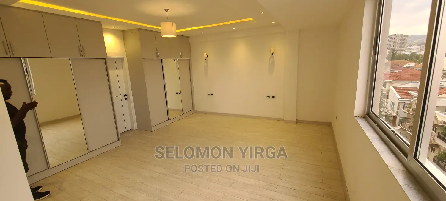 3bdrm Apartment in አድስ አበባ, Bole for rent