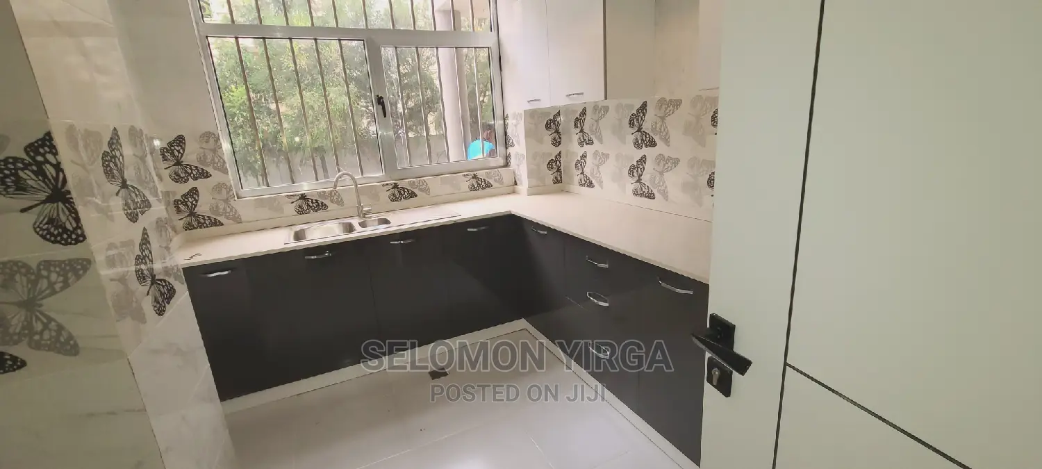 3bdrm Apartment in አድስ አበባ, Bole for rent