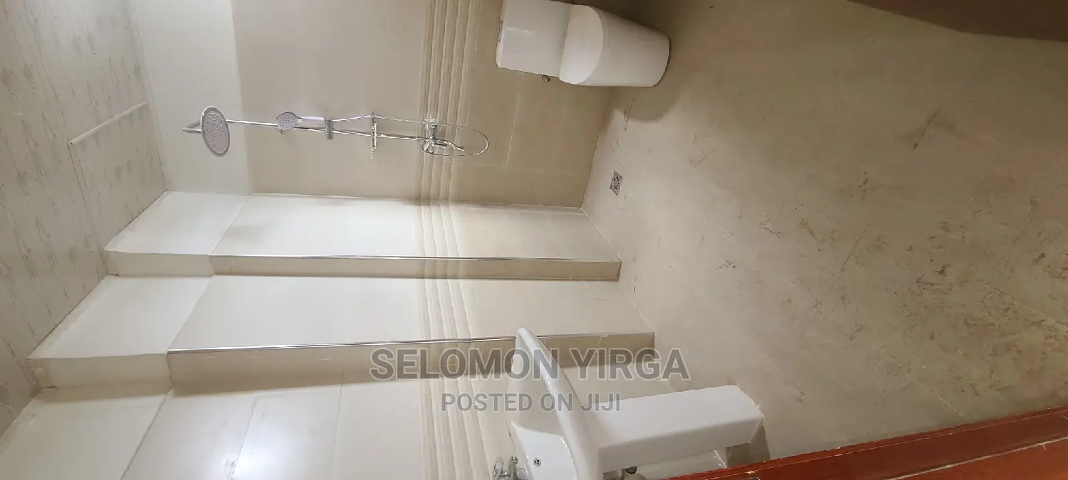 2bdrm Apartment in አድስ አበባ, Bole for sale