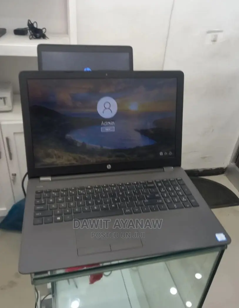 New Laptop HP Stream Notebook 8GB Intel Core I7 HDD 1T