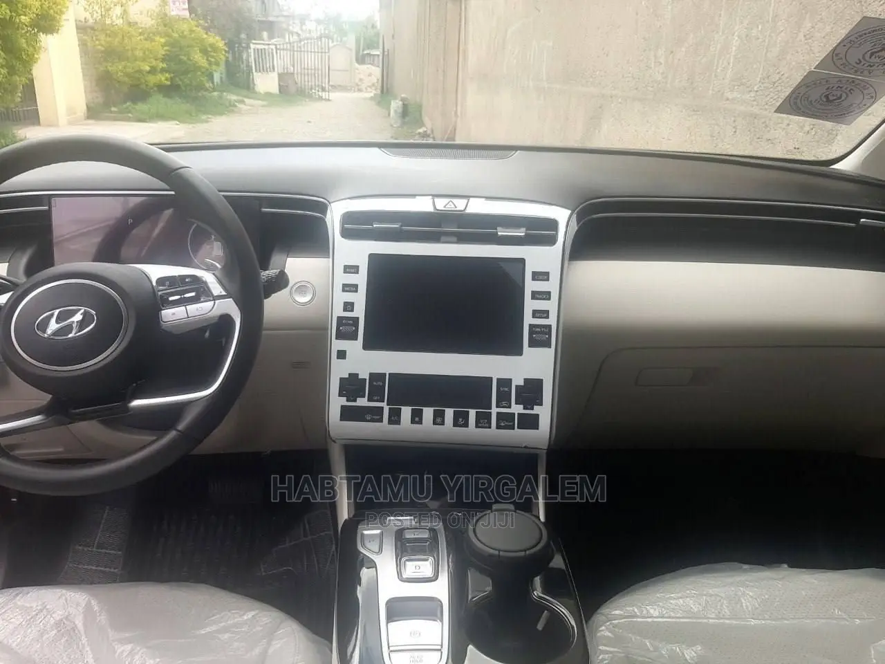 Hyundai Tucson 2023 Brown