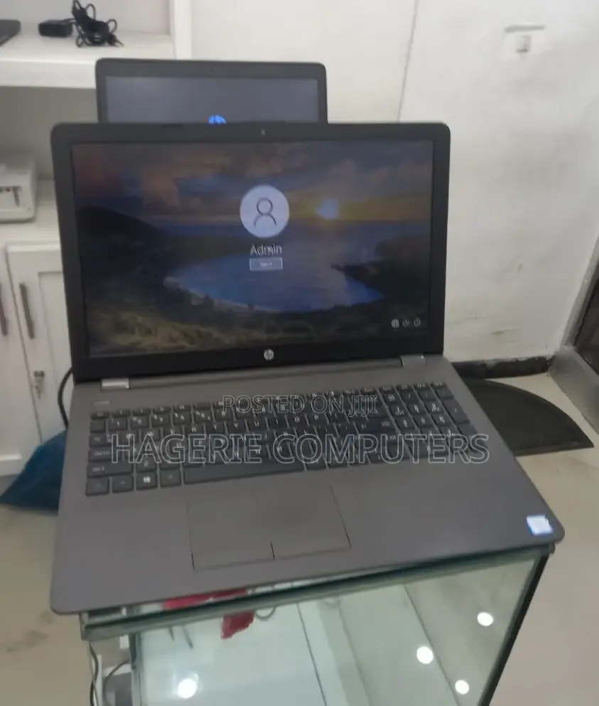 New Laptop HP Stream Notebook 8GB HDD 1T