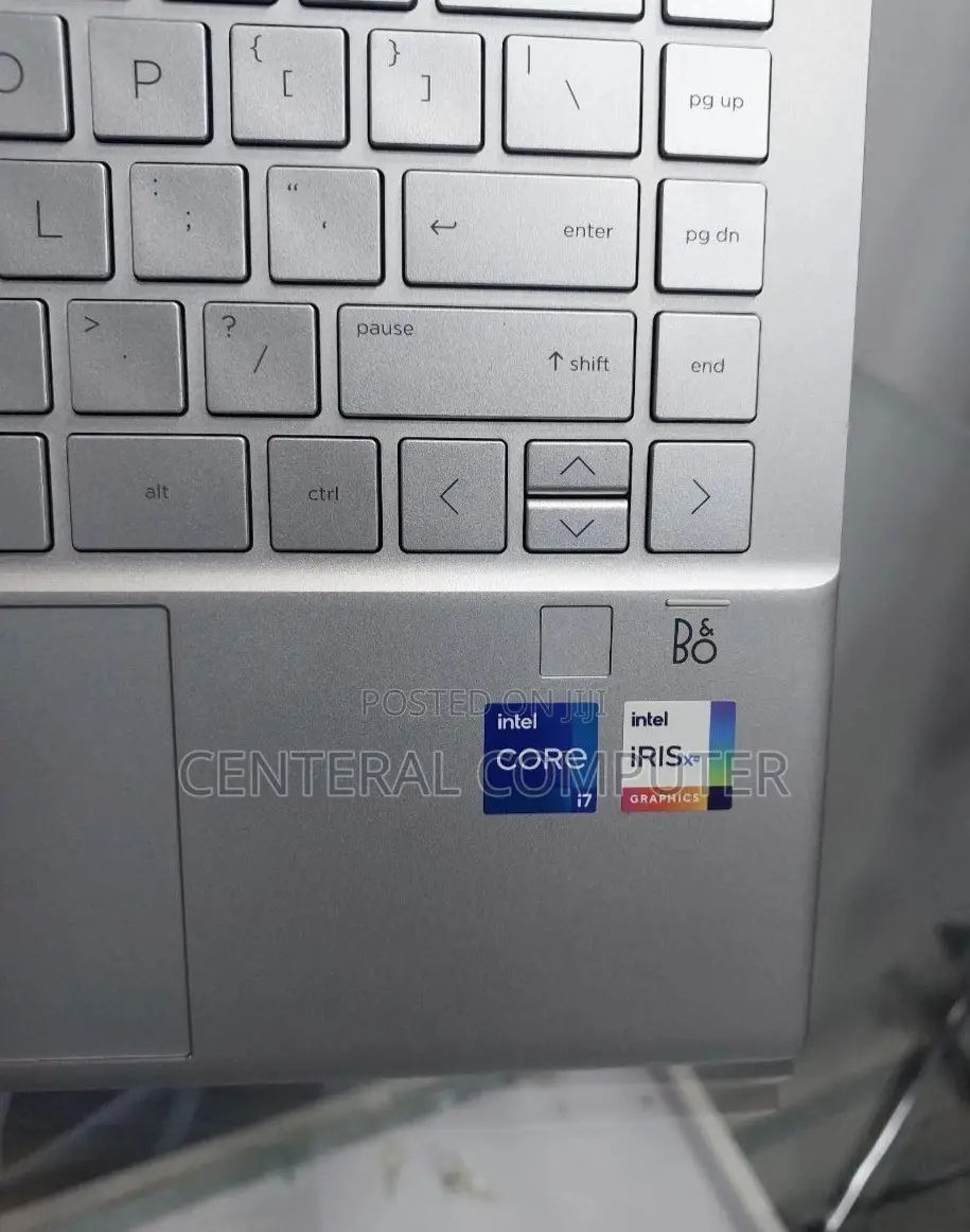 New Laptop HP Pavilion 13 X360 16GB Intel Core I5 SSD 512GB