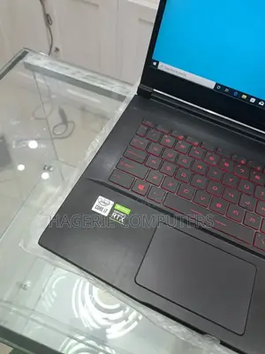 New Laptop MSI GF62 8RE 16GB Intel Core I7 SSD 512GB