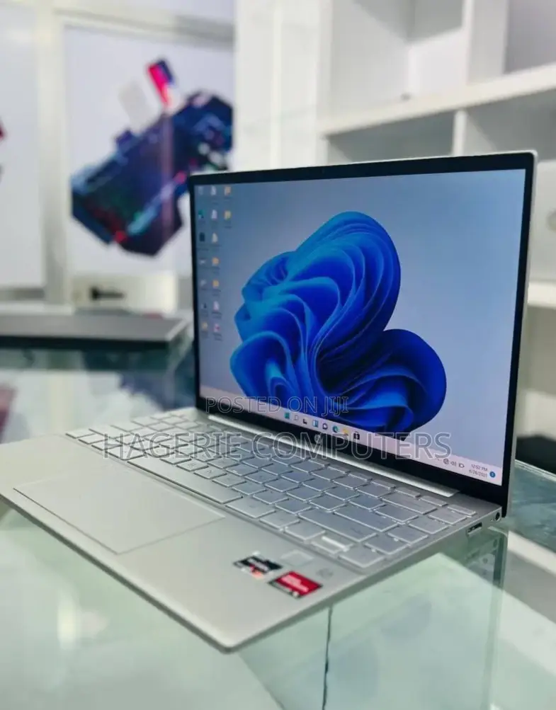 New Laptop HP Pavilion Dv7 16GB AMD Ryzen 7 SSD 1T