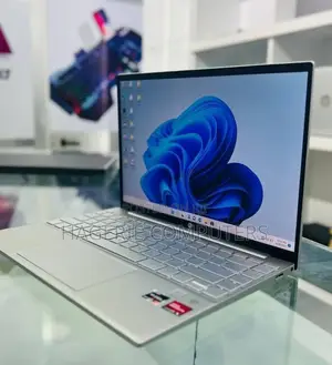 New Laptop HP Pavilion Dv7 16GB AMD Ryzen 7 SSD 1T