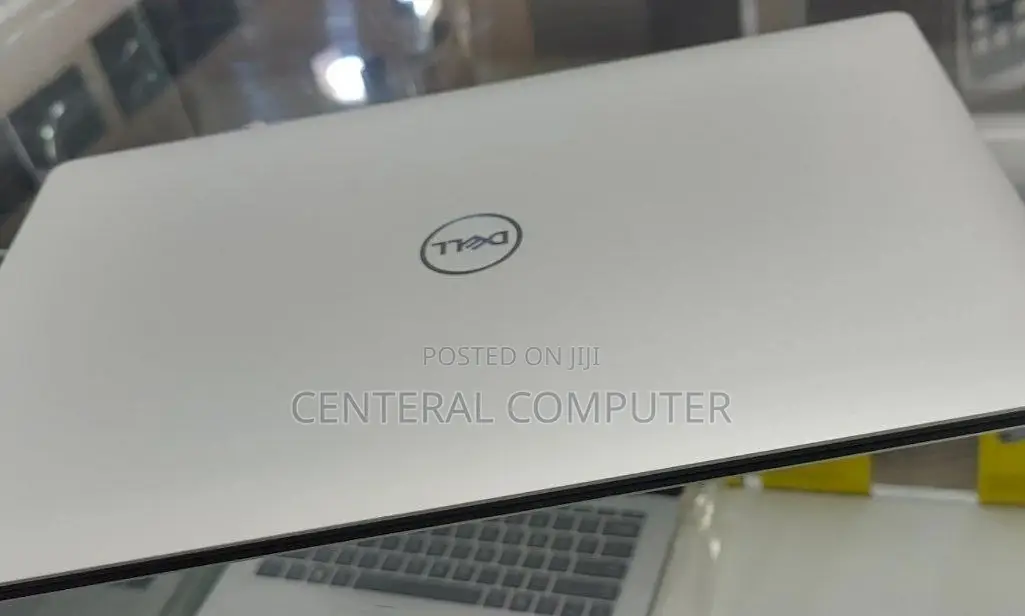 New Laptop Dell XPS 13 9370 16GB Intel Core I5 SSD 512GB