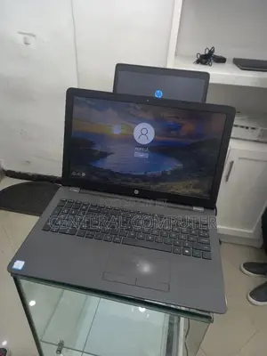 New Laptop HP 8GB Intel Core I7 SSD 1T