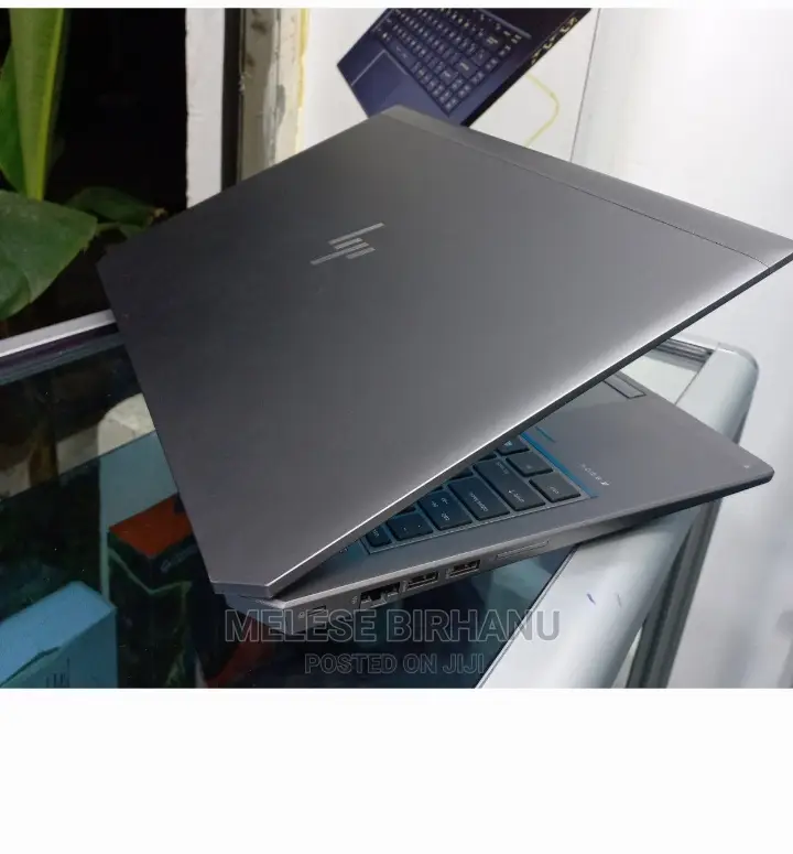 New Laptop HP ZBook 15 G4 32GB Intel Core i7 SSD 512GB