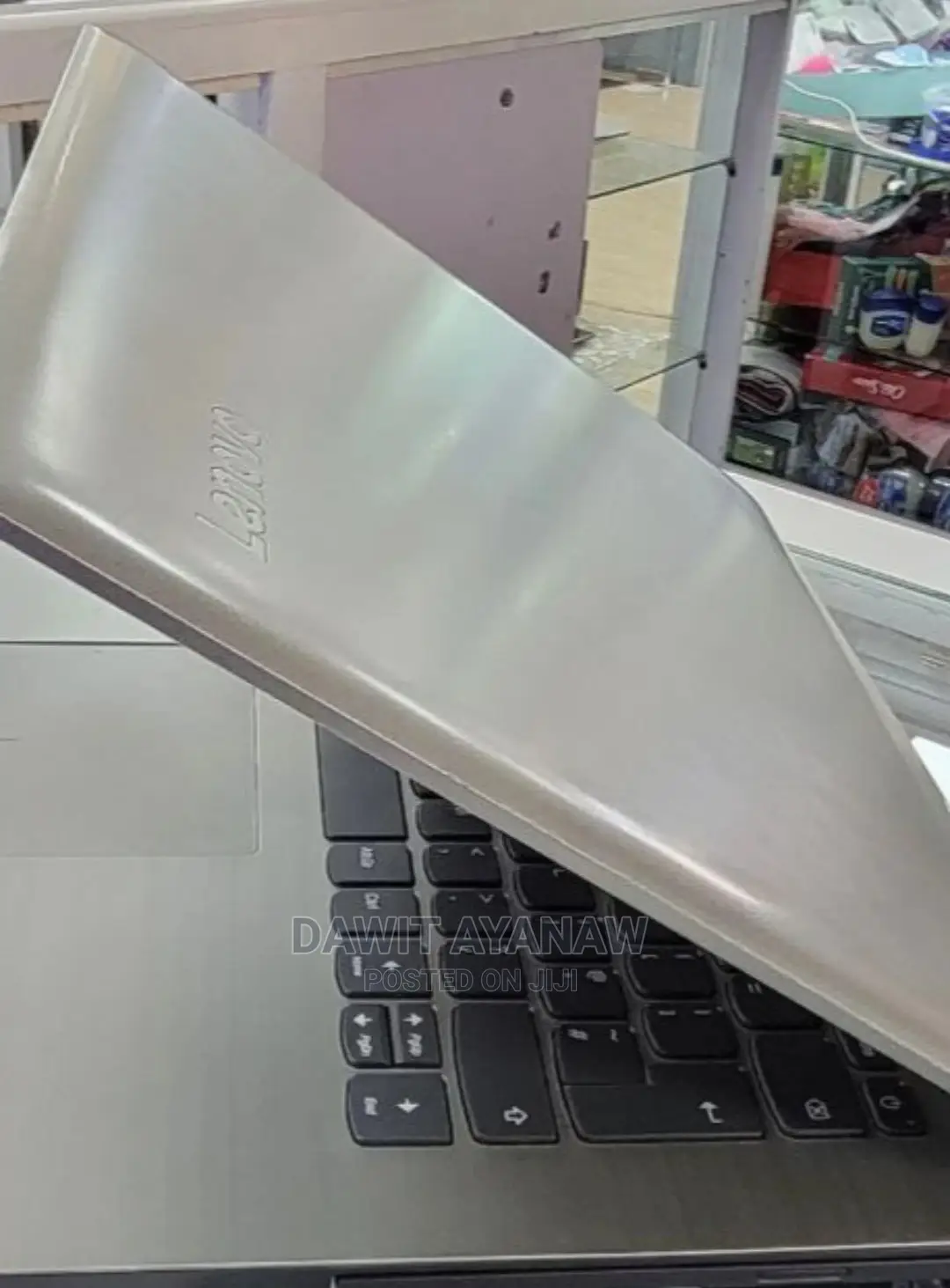 New Laptop Lenovo IdeaPad Z710 4GB Intel Core 2 Duo SSD 128GB