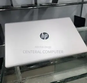 New Laptop HP 8GB AMD Ryzen 5 SSD 512GB