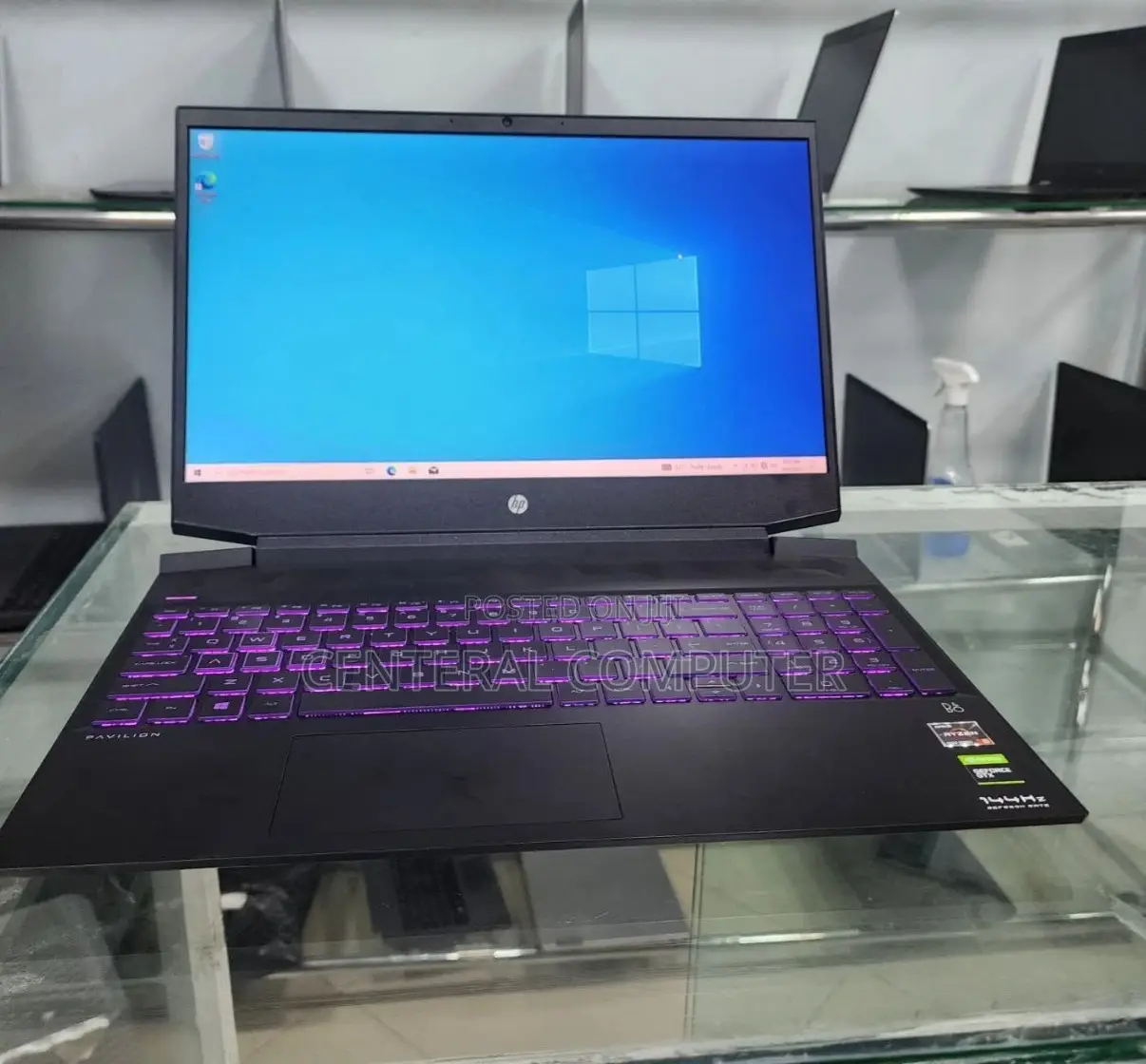 New Laptop HP 8GB AMD Ryzen 5 SSD 512GB
