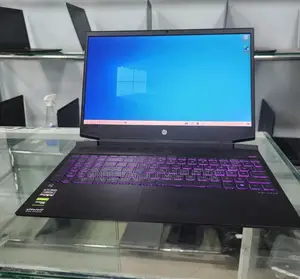 New Laptop HP 8GB AMD Ryzen 5 SSD 512GB