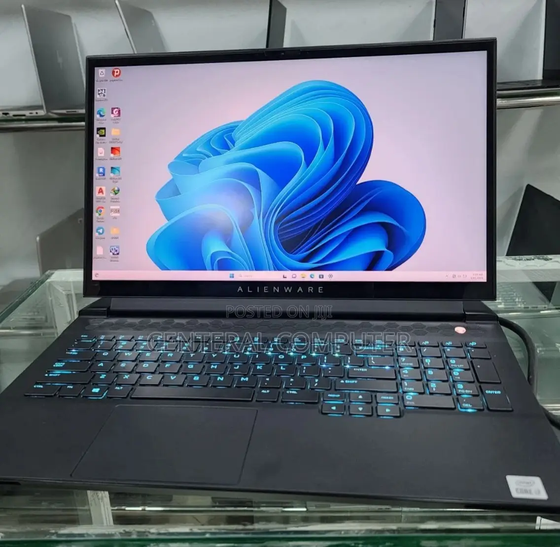 New Laptop Alienware M17x R2 32GB Intel Core I7 SSD 1T
