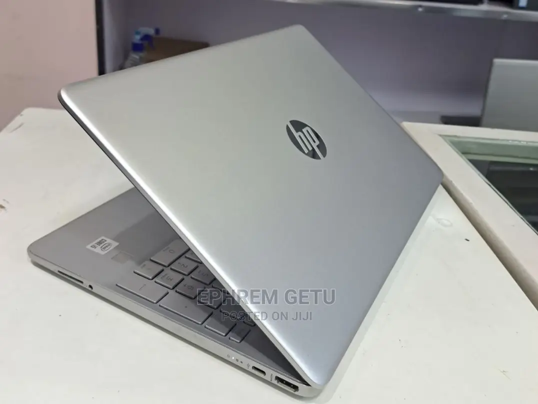New Laptop HP Stream Notebook 8GB Intel Core I5 SSD 256GB