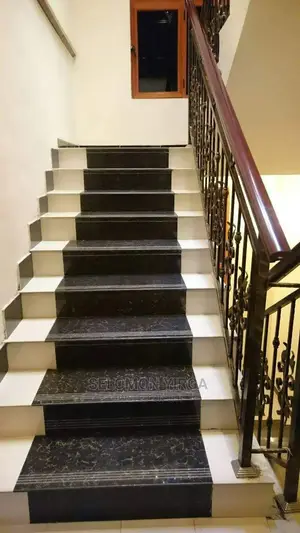 6bdrm House in አድስ አበባ, Bole for sale