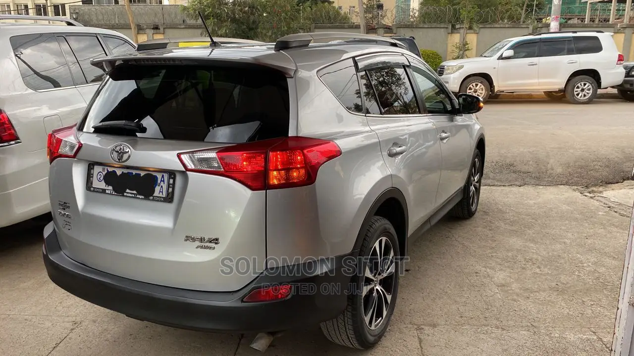 Toyota RAV4 2015 Silver