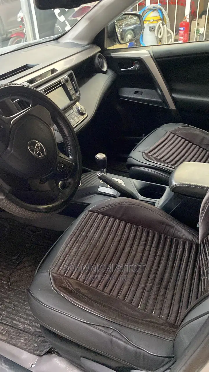 Toyota RAV4 2015 Silver