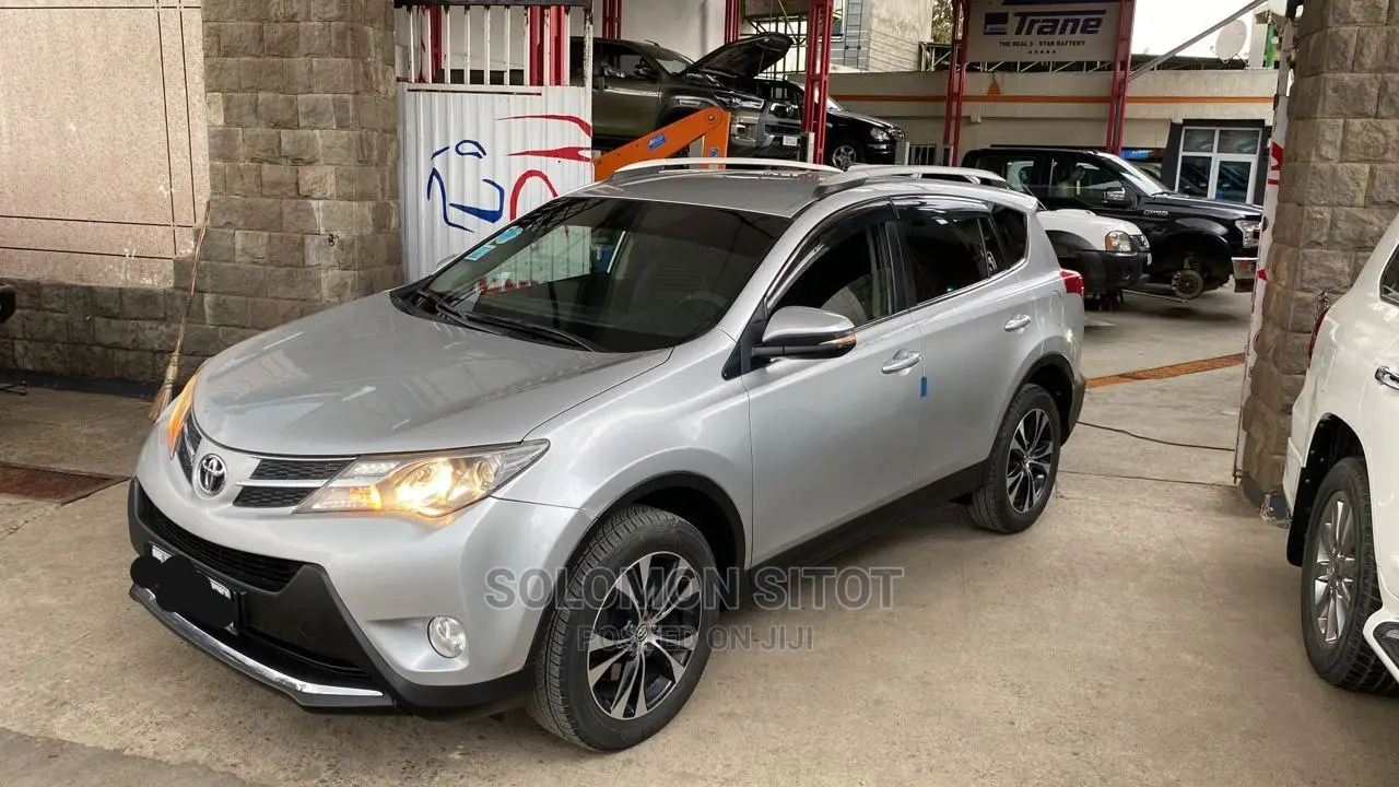 Toyota RAV4 2015 Silver