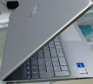 New Laptop HP 8GB Intel Core I7 SSD 512GB