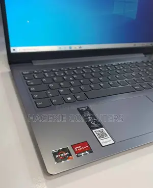 New Laptop Lenovo 8GB AMD Ryzen 7 SSD 512GB
