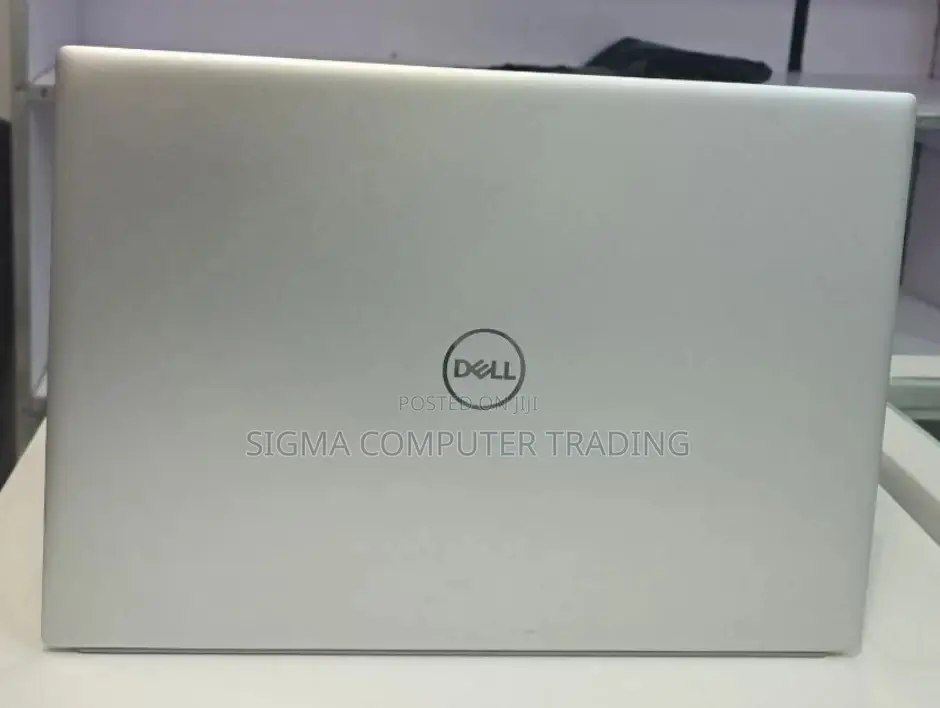 New Laptop Dell Inspiron 15 16GB Intel Core I7 SSD 1T