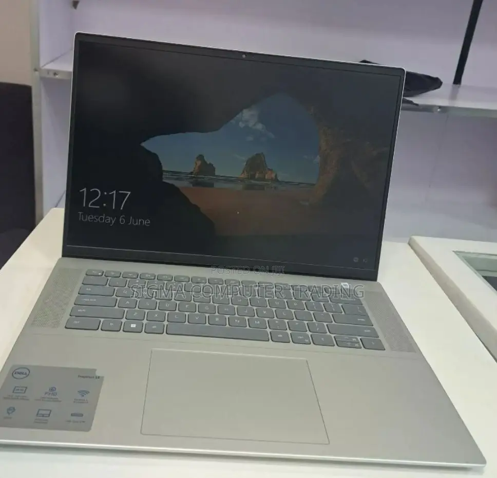 New Laptop Dell Inspiron 15 16GB Intel Core I7 SSD 1T