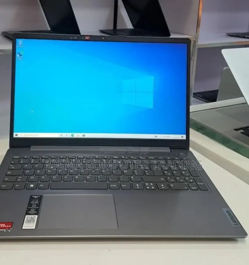 New Laptop Lenovo Ideapad 3 8GB AMD Ryzen 5 SSD 256GB