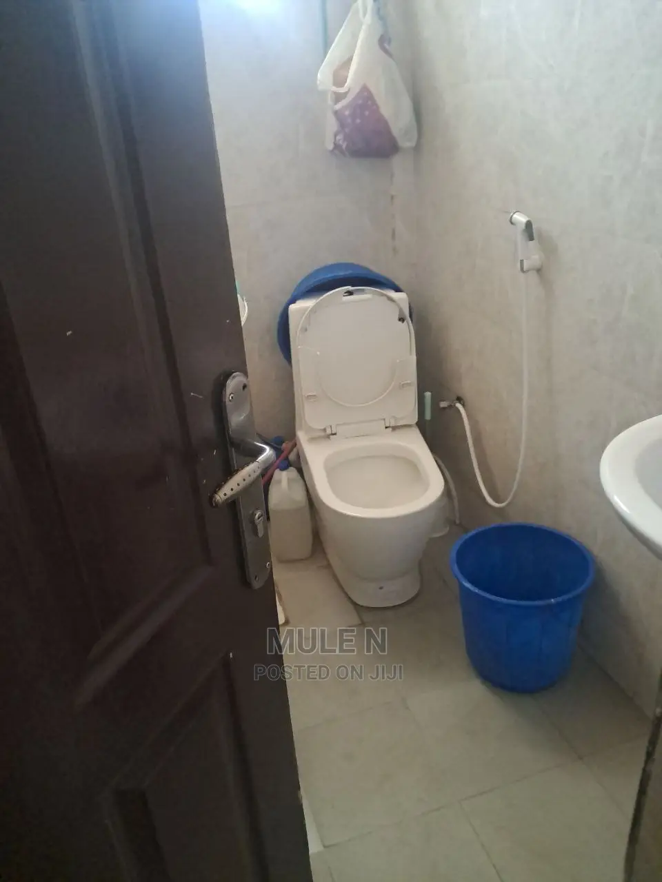 Furnished 2bdrm Condo in አባዶ ኮንደሚኒየም, Yeka for sale