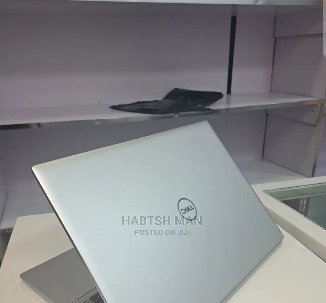 New Laptop Dell Inspiron 15 16GB Intel Core I7 SSD 1T