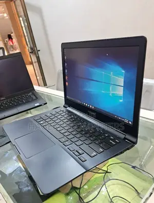 New Laptop Samsung NP305E7 4GB Intel Core 2 Quad SSD 128GB