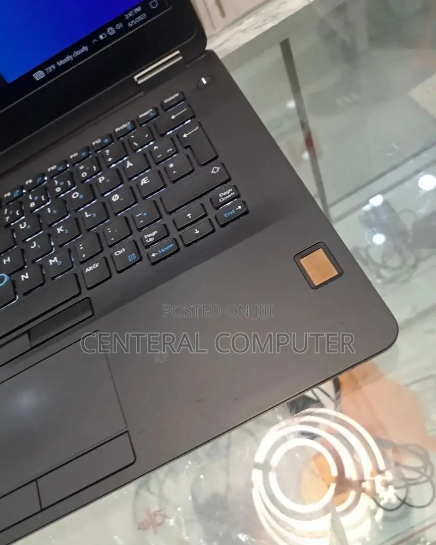 New Laptop Dell Latitude 14 5480 4GB Intel Core I5 SSD 256GB