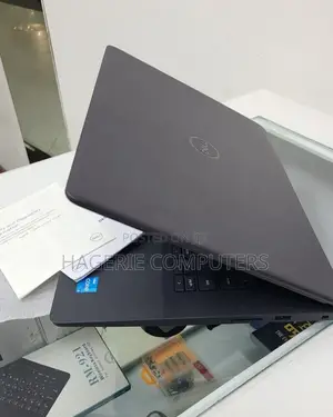 New Laptop Dell Vostro 3400 8GB Intel Core I3 SSD 1T