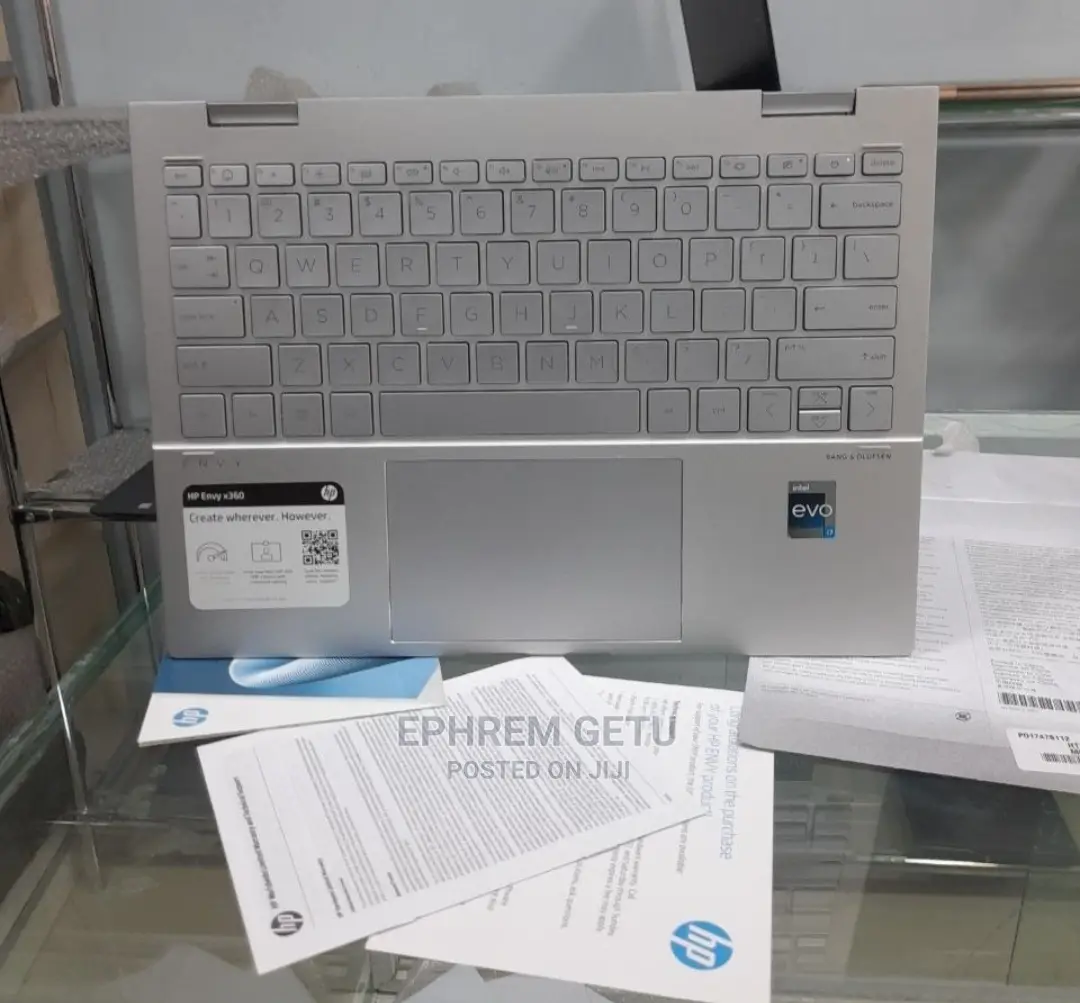 New Laptop HP Envy X360 8GB Intel Core I7 SSD 512GB