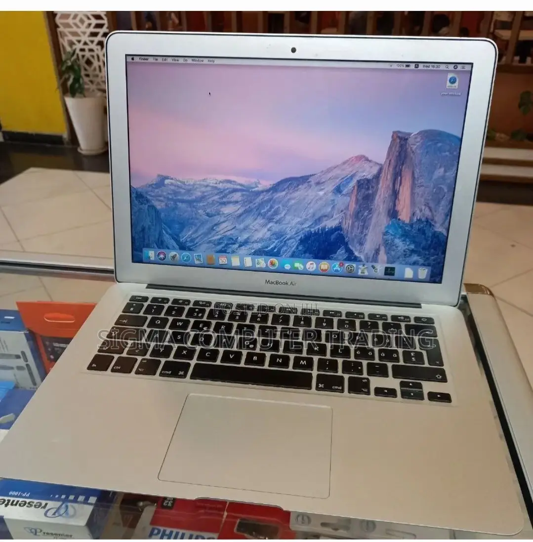 New Laptop Apple MacBook Air 2014 8GB Intel Core I7 SSD 512GB