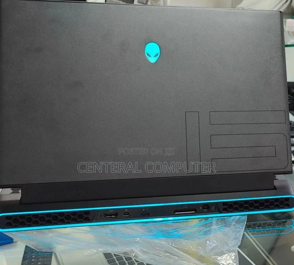 New Laptop Alienware Area-51m 32GB Intel Core I9 SSD 1T