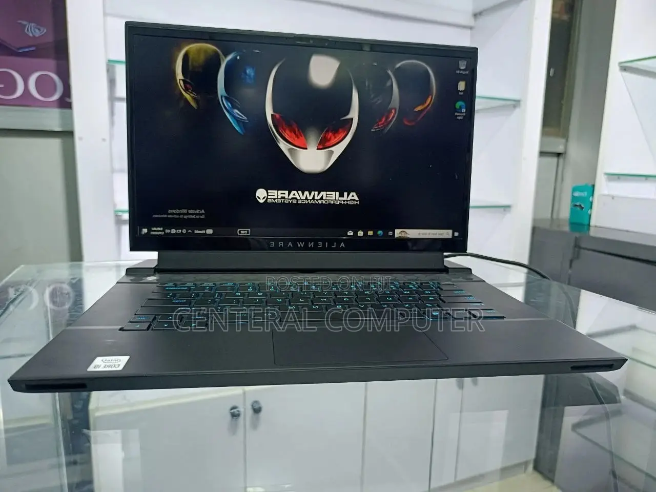 New Laptop Alienware Area-51m 32GB Intel Core I9 SSD 1T