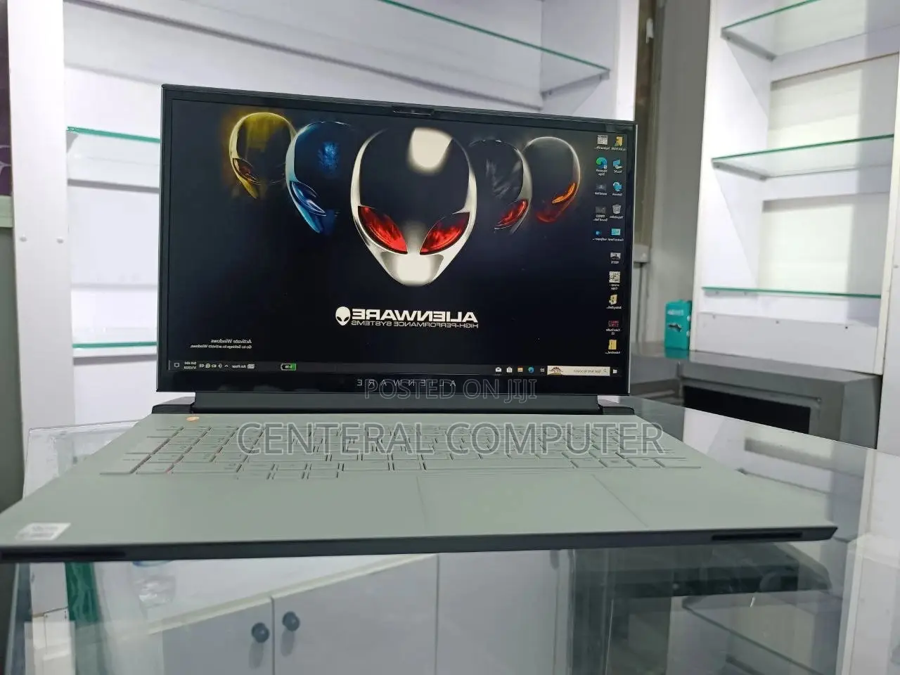 New Laptop Alienware M17x R2 32GB Intel Core I7 SSD 1.5T