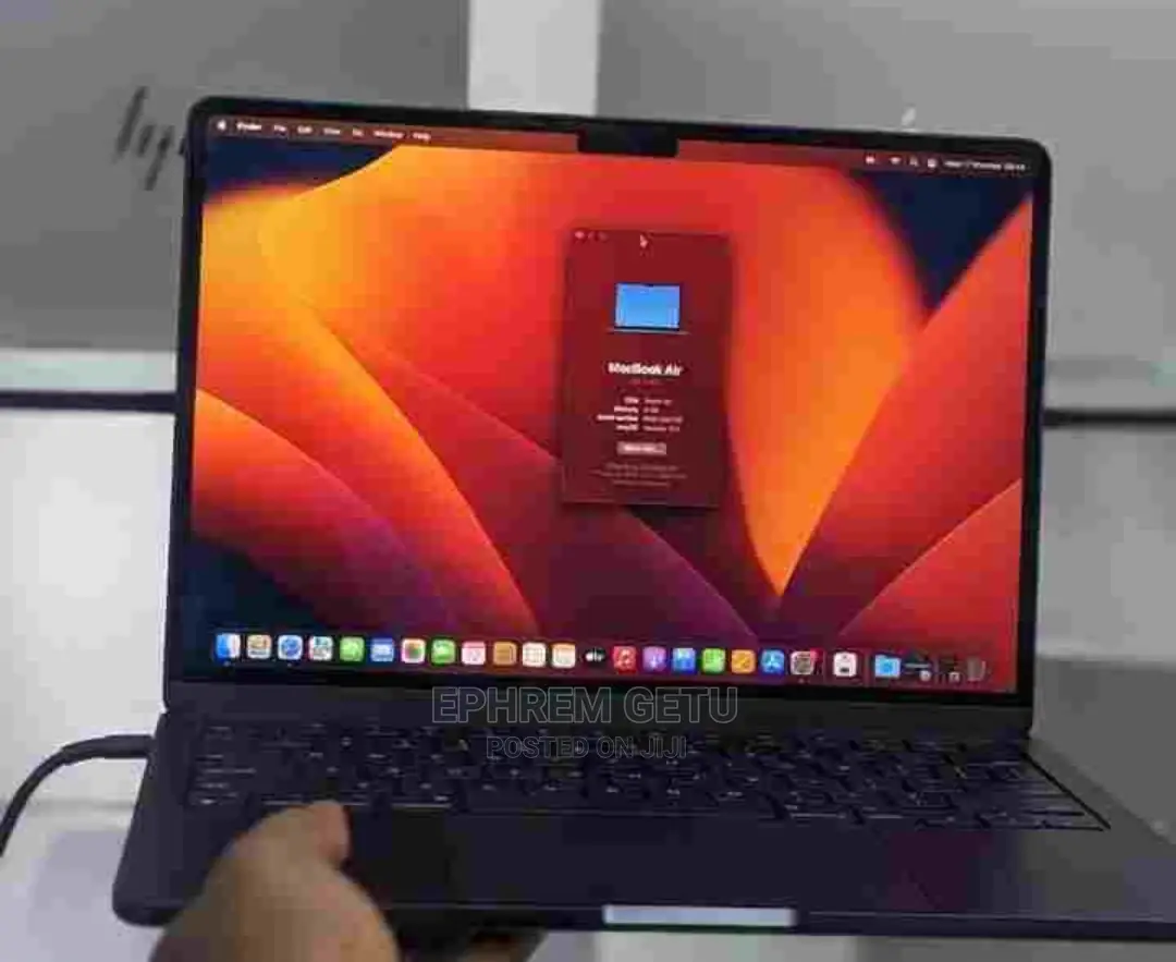 New Laptop Apple MacBook Air 2022 M2 8GB Apple M2 SSD 256GB