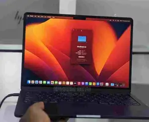 New Laptop Apple MacBook Air 2022 M2 8GB Apple M2 SSD 256GB