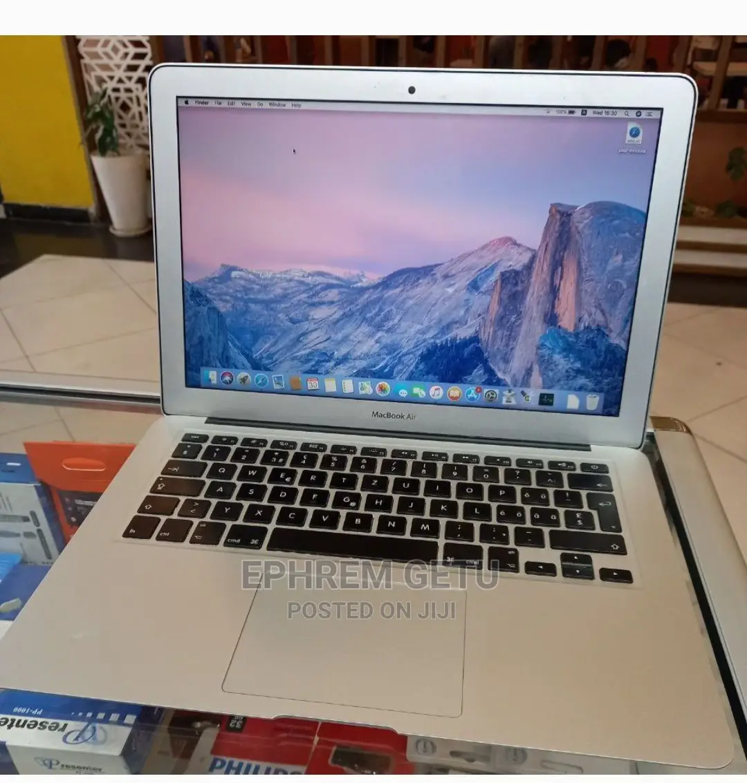New Laptop Apple MacBook Air 2014 8GB Intel Core I7 SSD 512GB