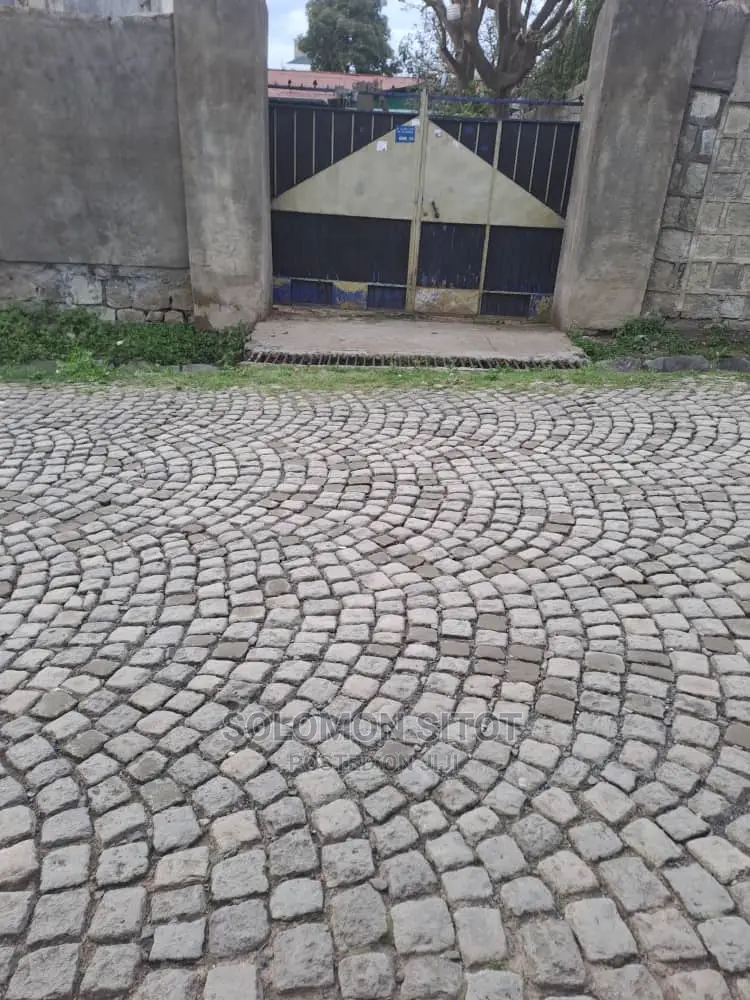 3bdrm Villa in German Adebabay, Kirkos for sale