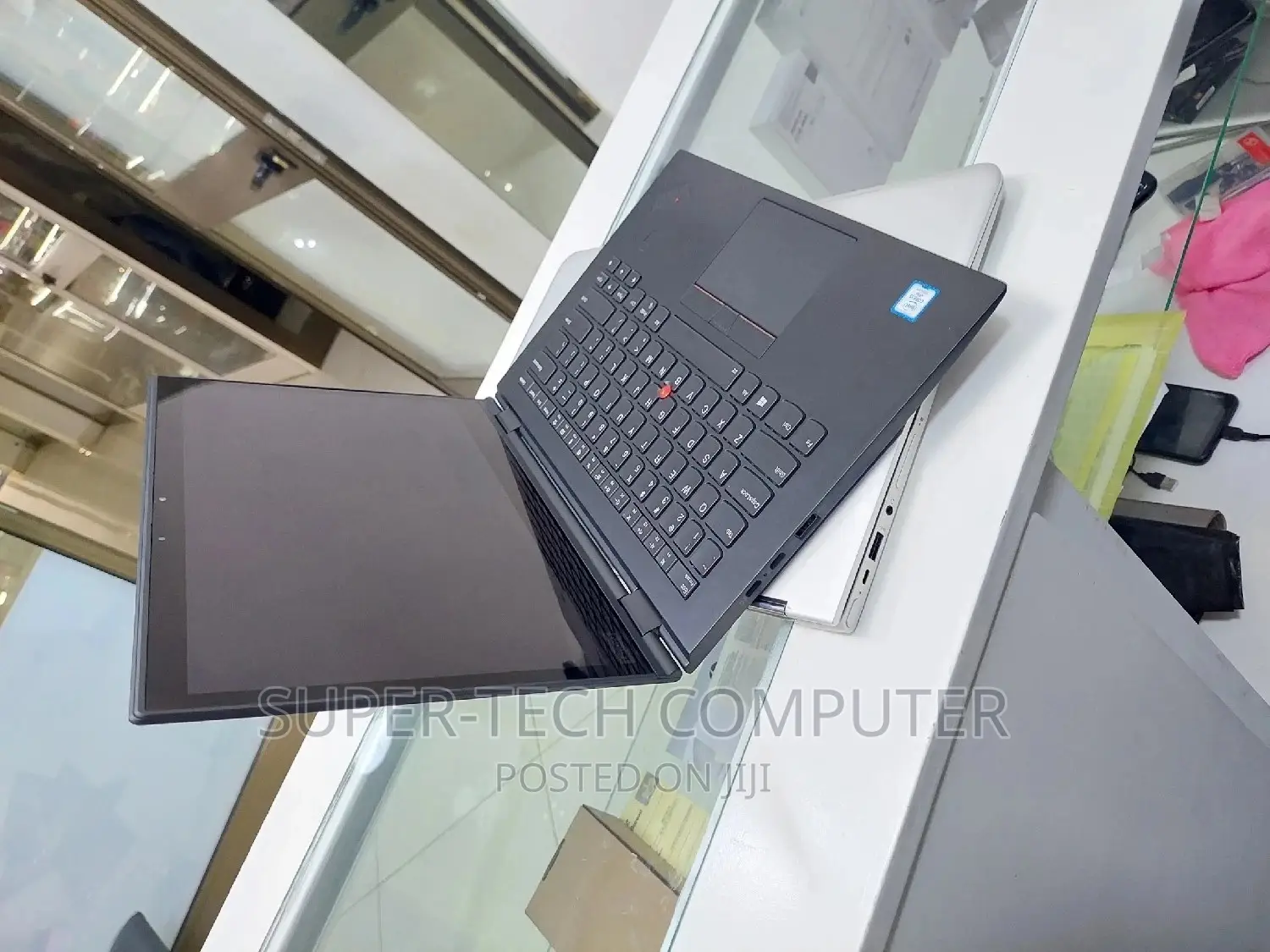 New Laptop Lenovo ThinkPad Yoga 8GB Intel Core I5 SSD 512GB