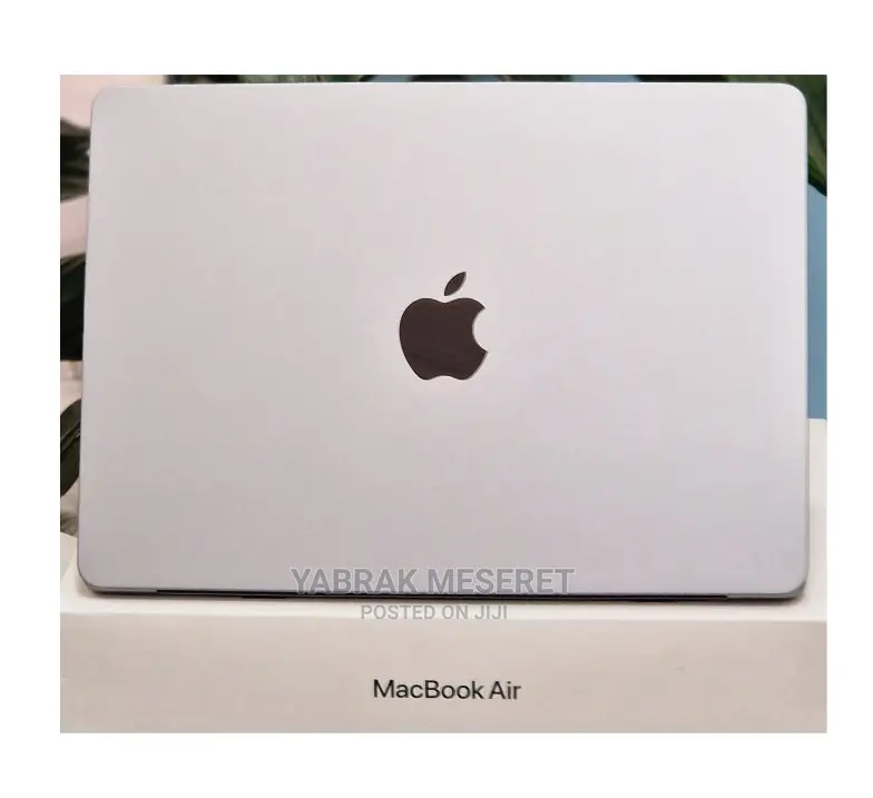 New Laptop Apple MacBook Air 2022 M2 8GB SSD 512GB
