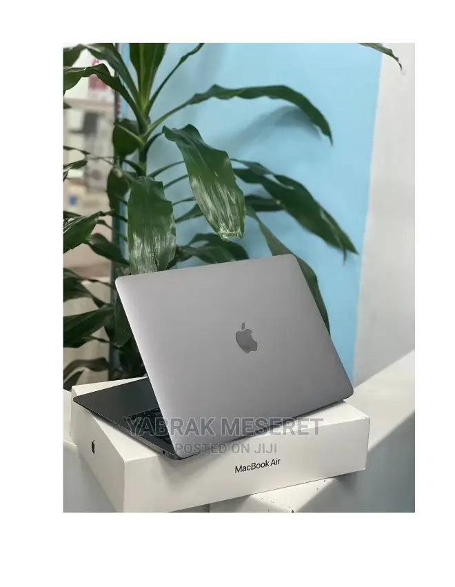 New Laptop Apple MacBook Air 2022 M2 8GB SSD 512GB