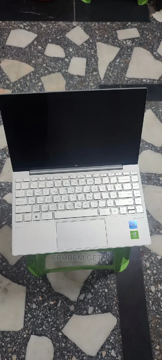New Laptop HP Envy 13 16GB Intel Core I7 SSD 512GB