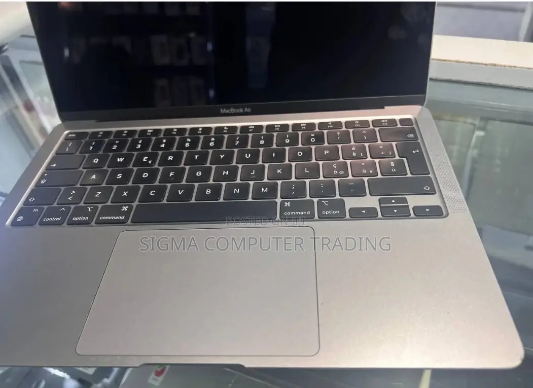 New Laptop Apple MacBook Air 2020 M1 8GB Apple M1 SSD 256GB