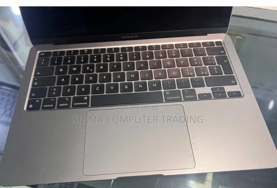 New Laptop Apple MacBook Air 2020 M1 8GB Apple M1 SSD 256GB